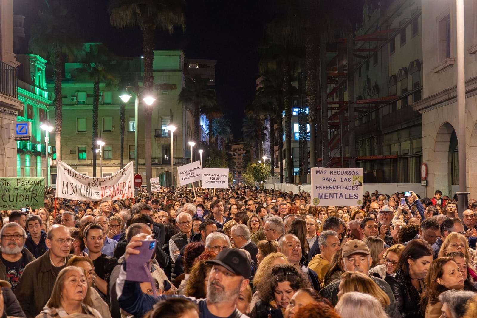 Manifestación contra el maltrato a la sanidad pública