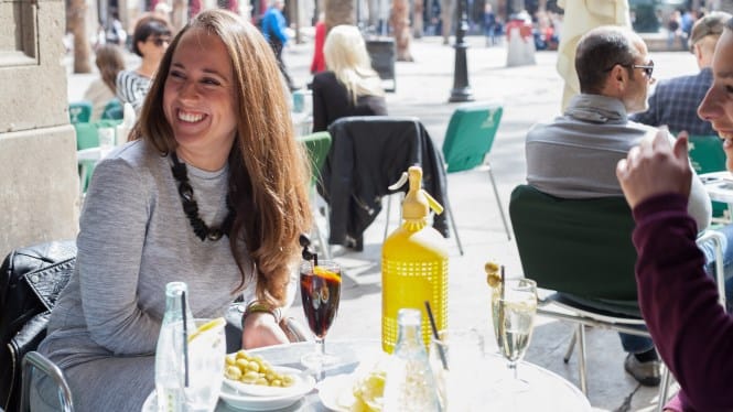 Locales para hacer el vermú en Barcelona