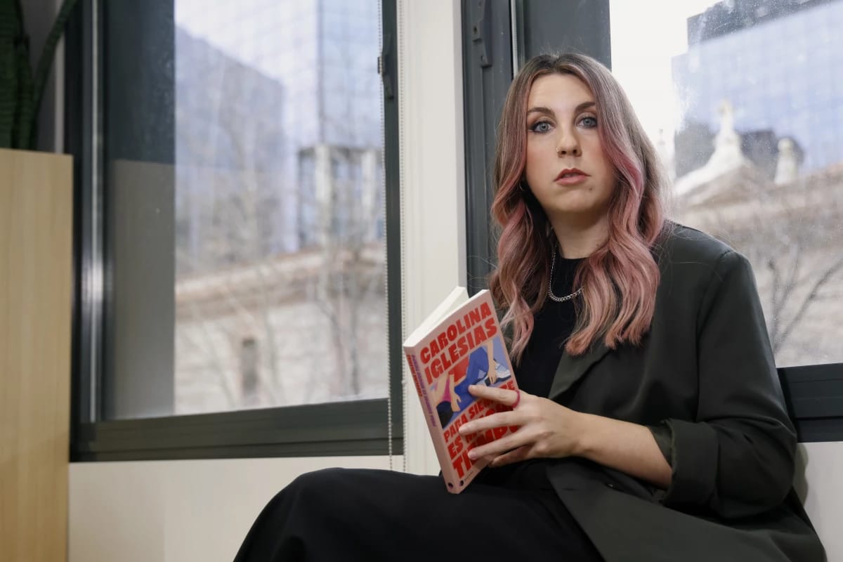 Presentación de la primera novela de Carolina Iglesias ‘Para siempre es mucho tiempo’