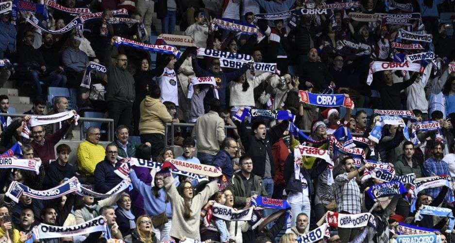 Puertas abiertas Monbus Obradoiro - Oporto