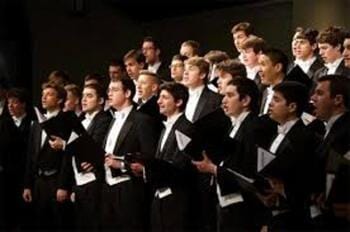 Notre Dame Glee Club en la Catedral