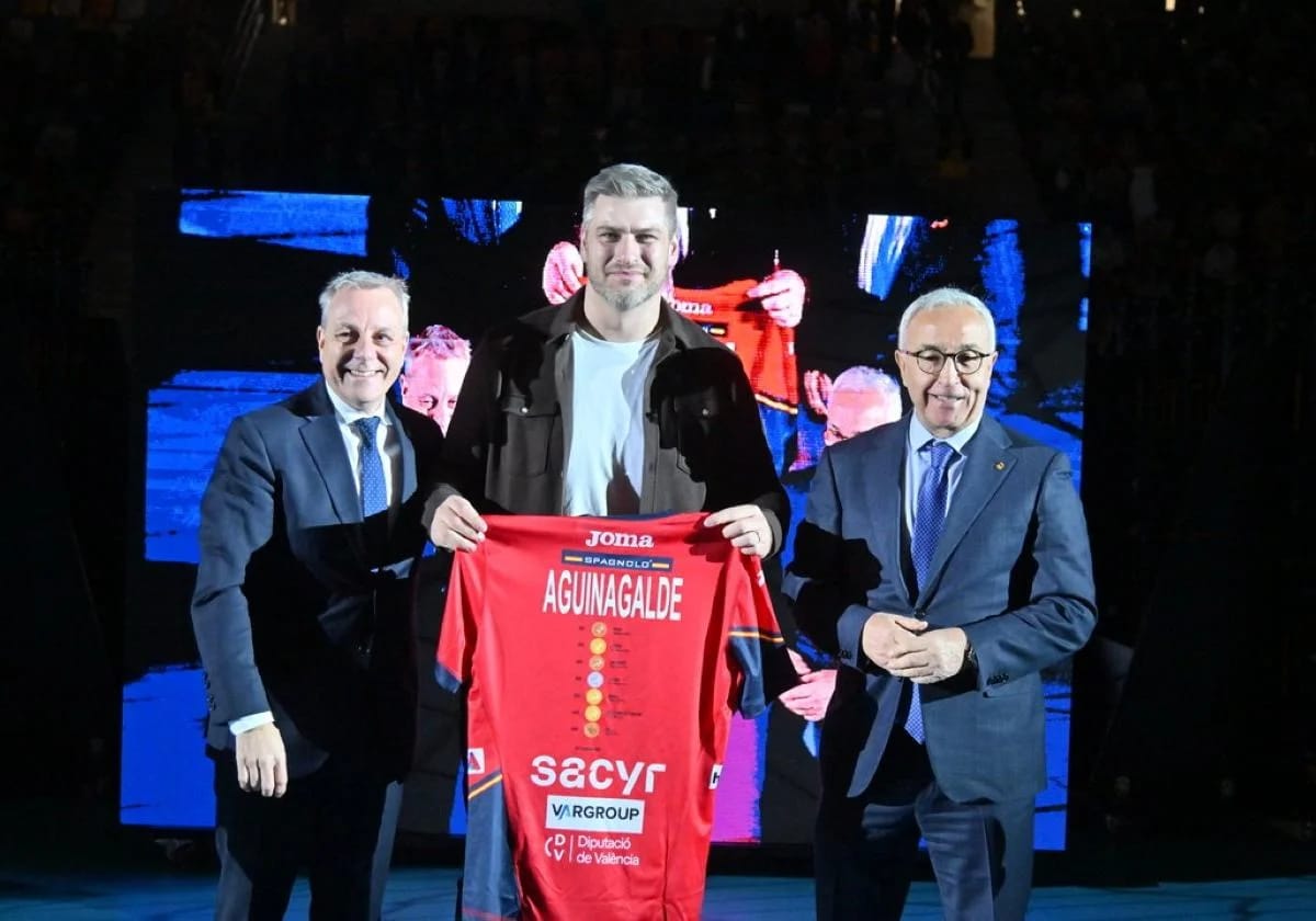 Homenaje en el Quijote Arena a Julen Aginagalde