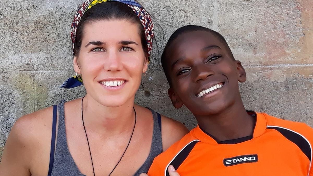 Cena solidaria para construir un orfanato en Uganda