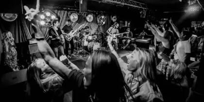 Teatro Ibiza: música en directo y gran ambiente