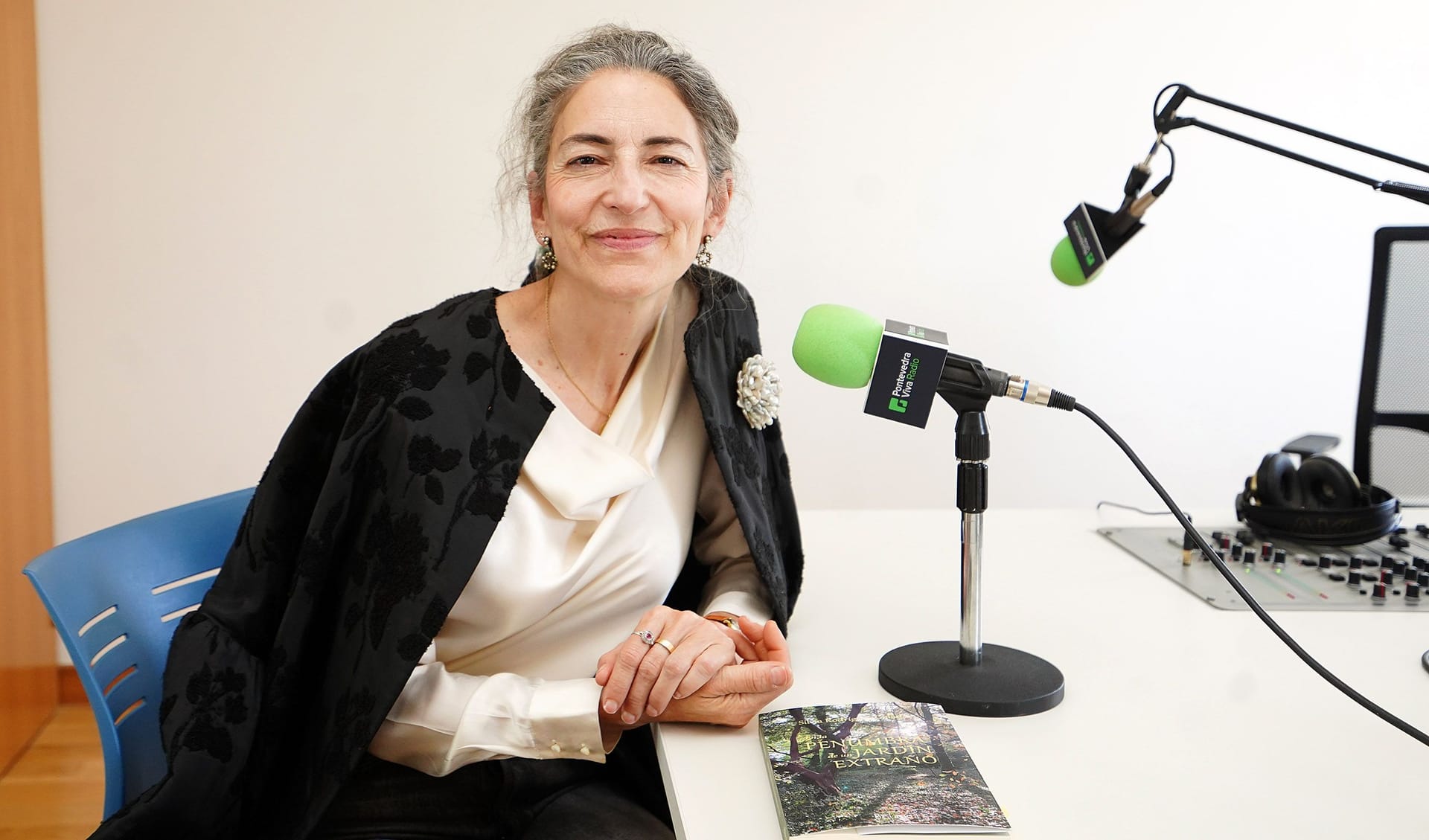 Presentación de 'En la penumbra de un jardín extraño'