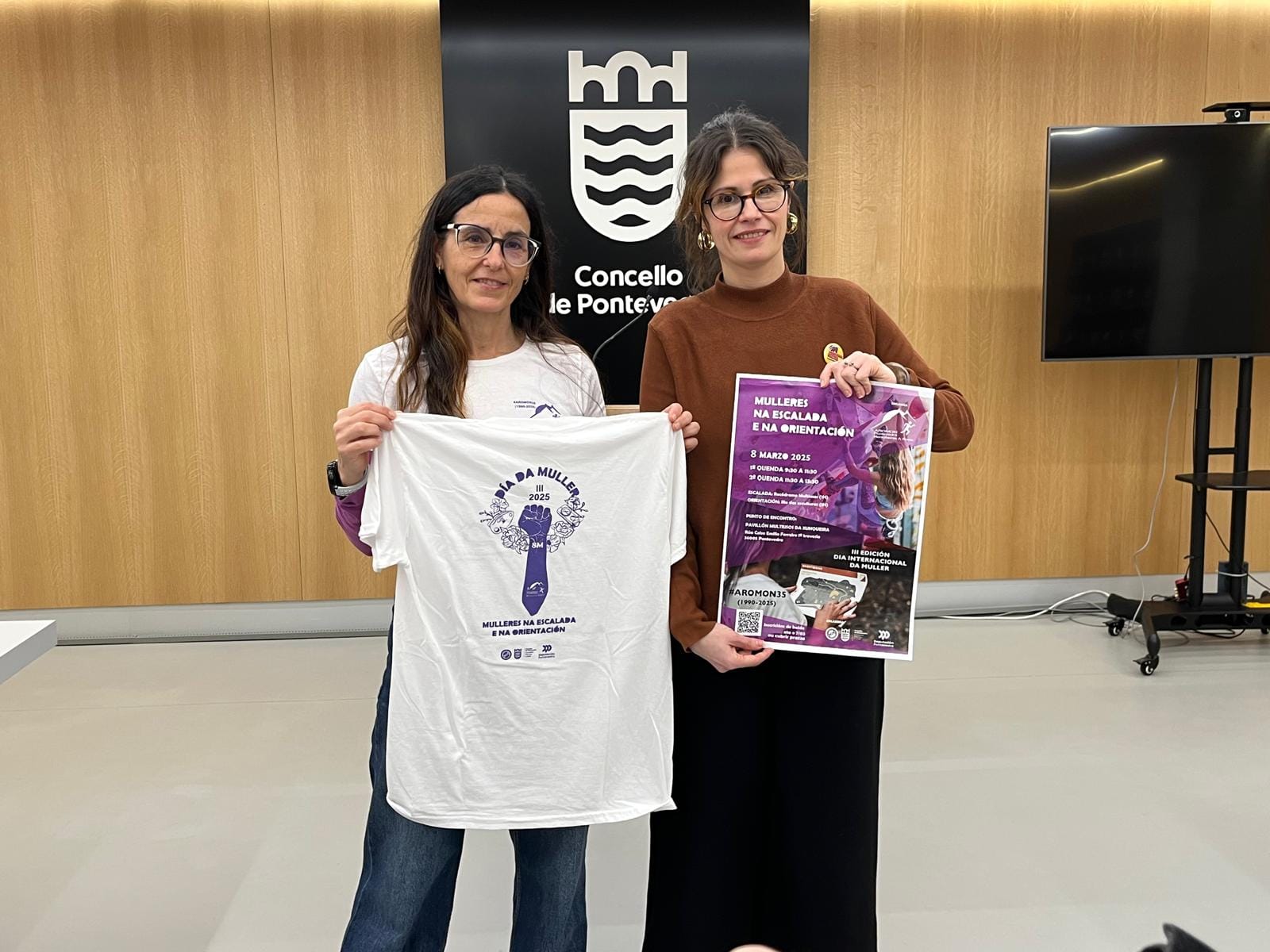 Mulleres na escalada e na orientación