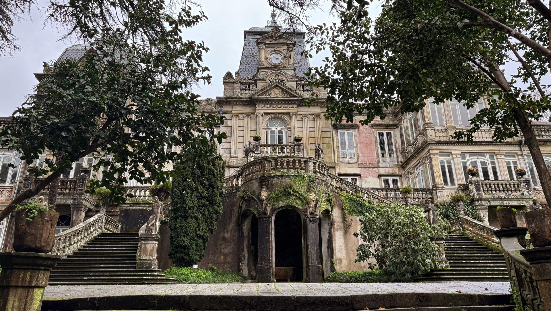 Charla 'El Pazo de Lourizán: Historia, Patrimonio, Ciencia, Formación, Turismo, Negocio?'