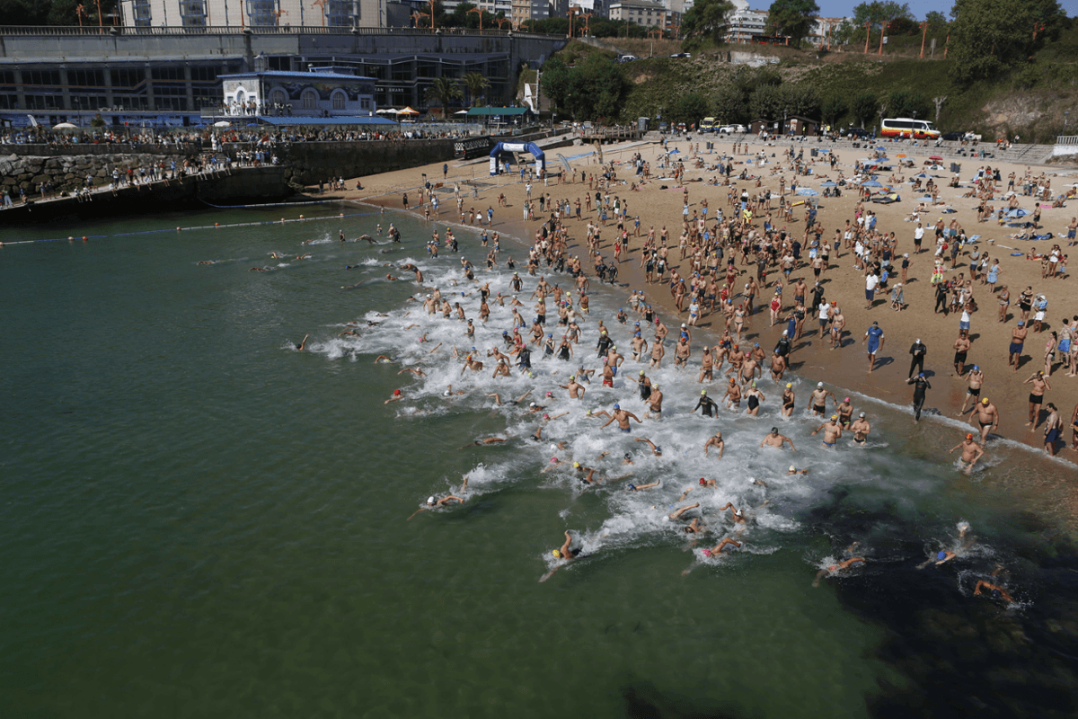 Travesía a Nado á Enseada de San Amaro
