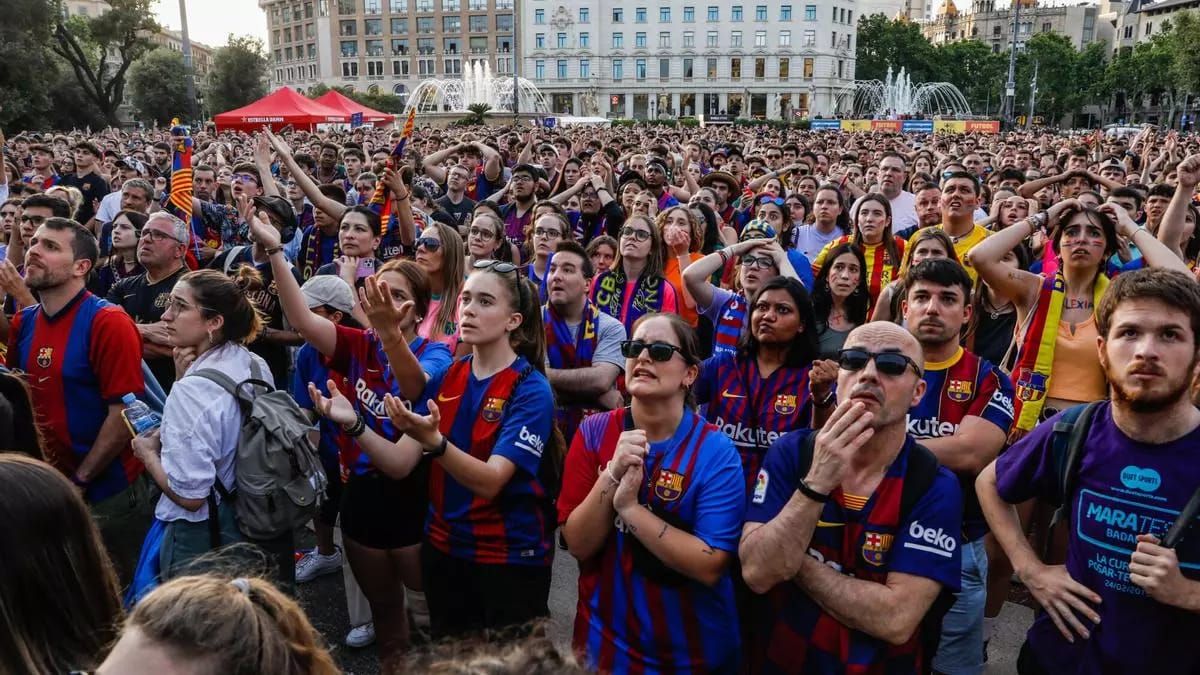 Pantalla gigante para ver la final de la Champions femenina