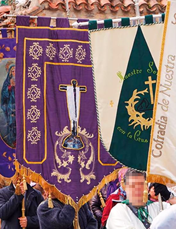 Procesión de Estandartes