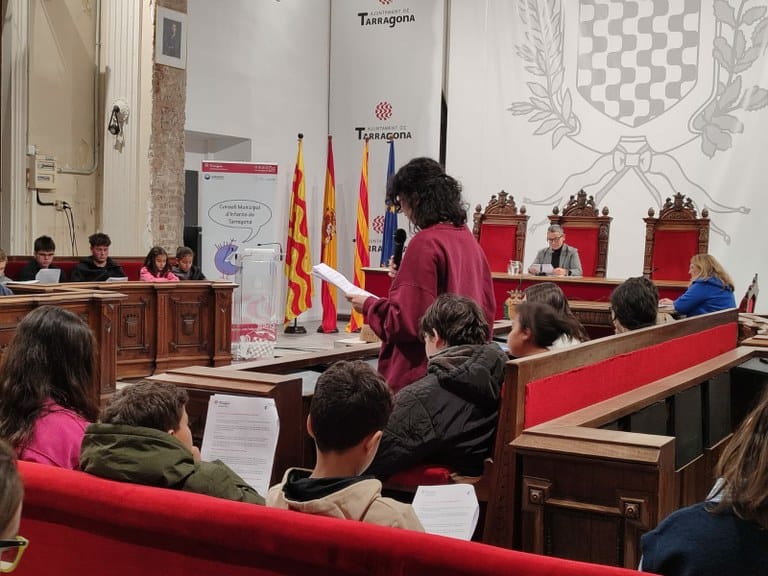 Debat "Senator" Patrimoni, Infants i Adolescents