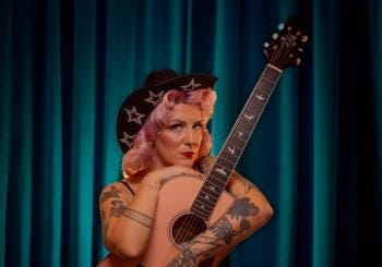 Concierto de Angela Hoodoo