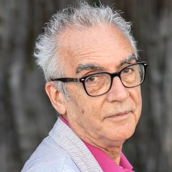 Ese imbécil va a escribir una novela