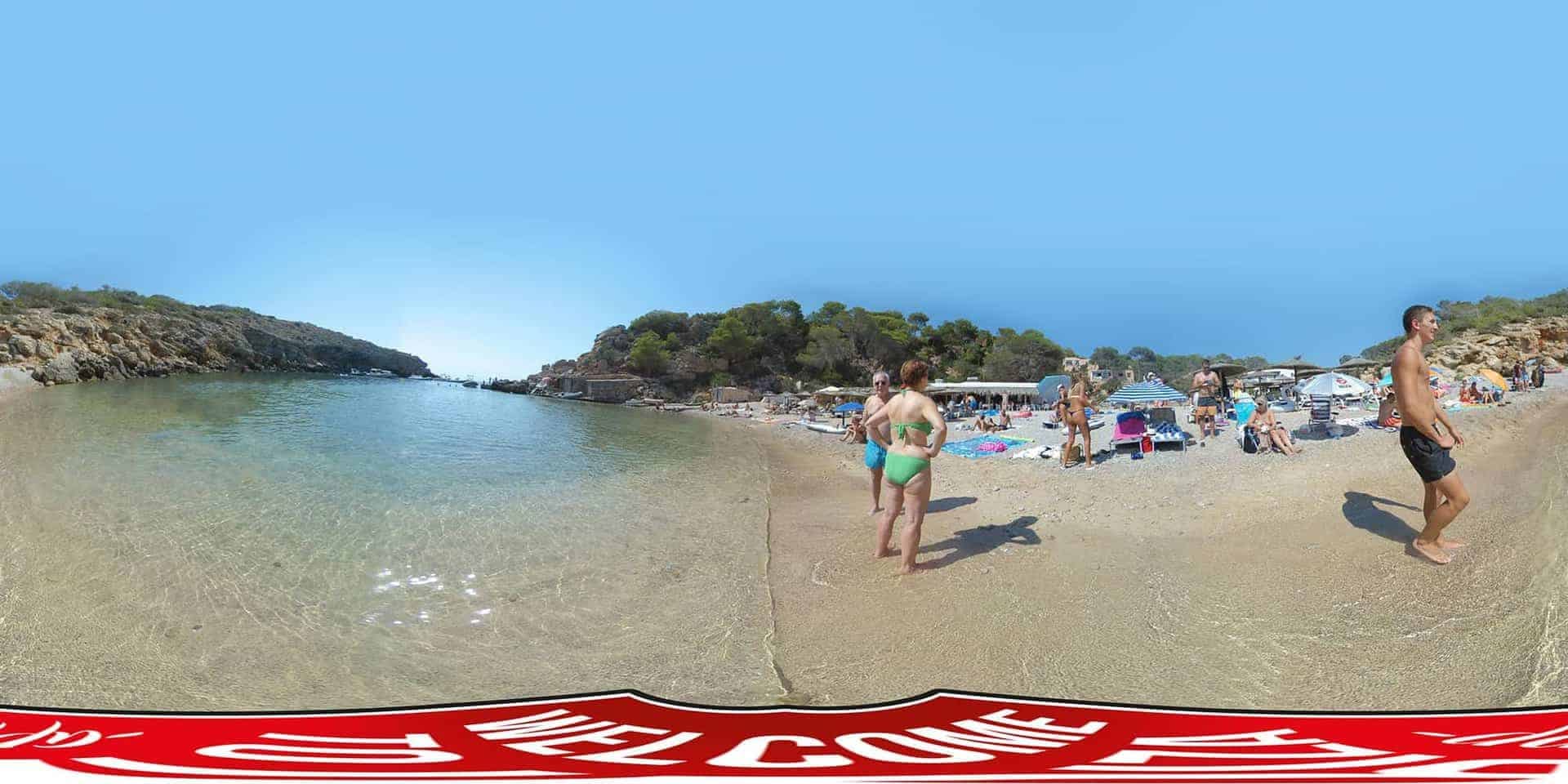 Scuba diving or snorkeling en Cala Carbó