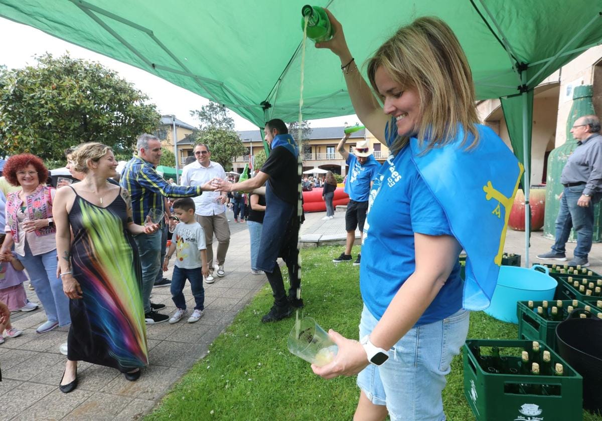 Fiesta El Descorche de Llaranes