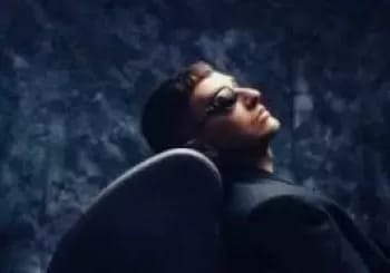 Recycled J en Santiago