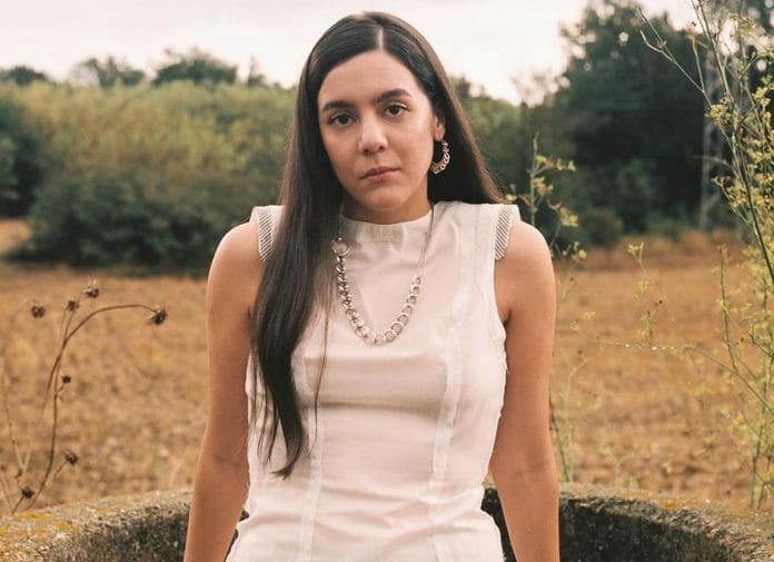 Valeria Castro en concierto