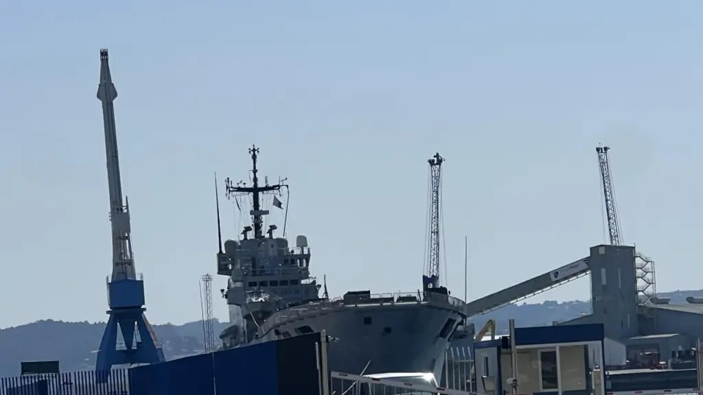 Visita oficial del San Giorgio