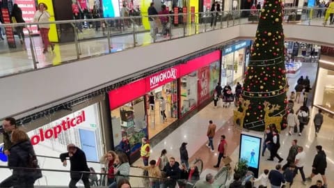 Encendido solidario de Navidad y musical infantil del Grinch