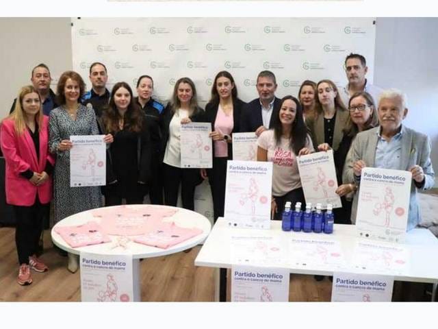 Partido de fútbol benéfico contra el cáncer de mama