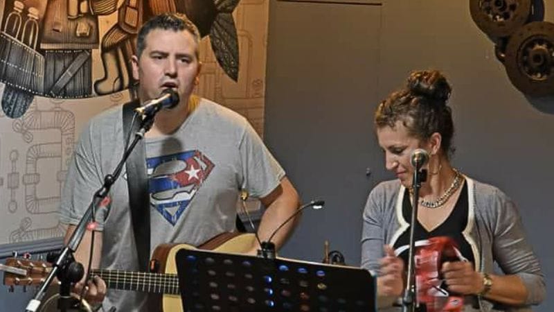 Pop Rock & Cafe Con Leche | Concierto en Vigo