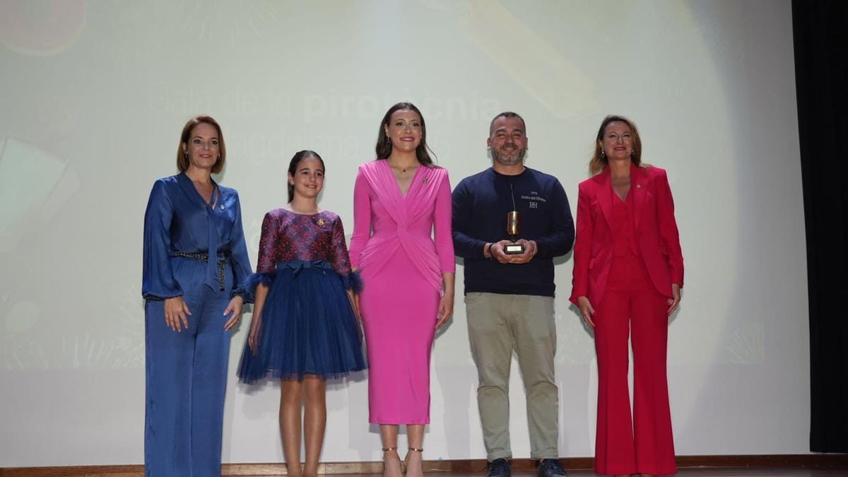 Mascletà inaugural Fiestas de la Magdalena 2026