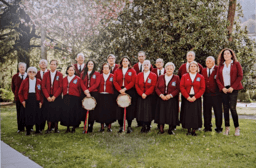 Actuación de la Coral Fuente Buena