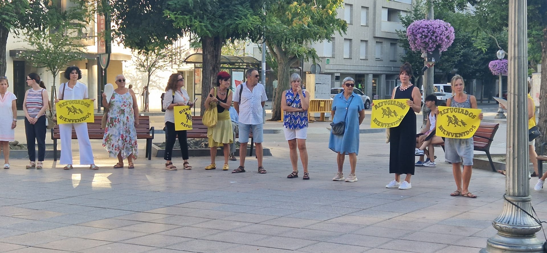 Actos de Bienvenidos Refugiados Huesca por una acogida digna