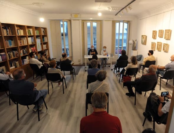 Presentación de "Cantareiras"