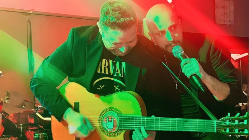 Demasiadas Sombras Y Pocas Luces | Concierto en Samil