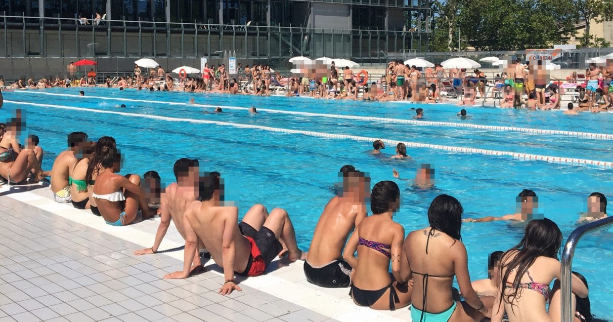 Apertura de piscinas de Mendizorrotza y Gamarra