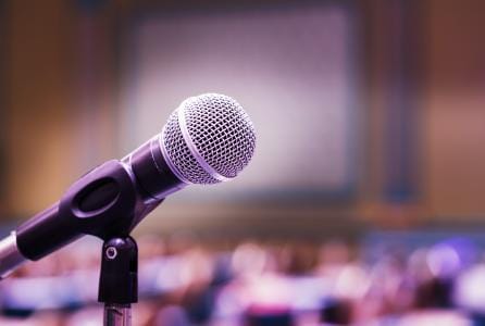 Conferencia - ¿Se puede acabar con la democracia en el mundo?