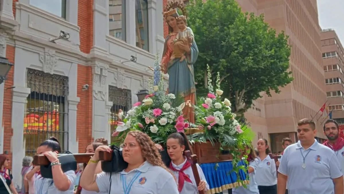 Fiesta mariana en el Barrio de San Pablo