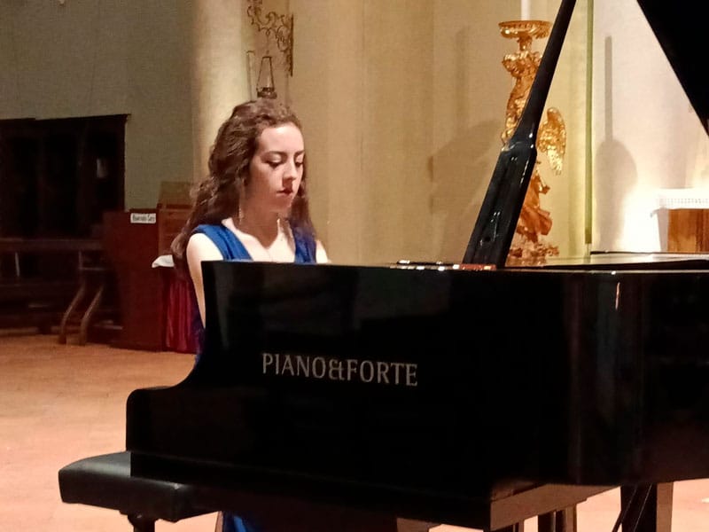 Piano solo: Elena Ridolfi (Italia)