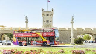 Conoce Cádiz en autobús panorámico