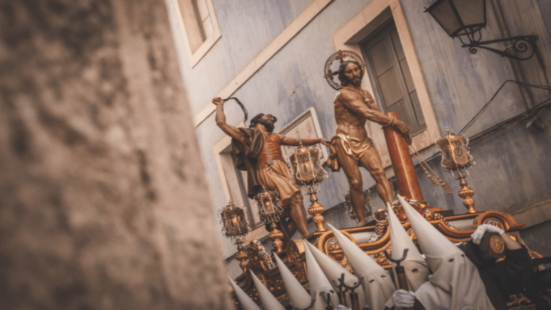 Procesión de Paz y Caridad en la Semana Santa de Cuenca 2025