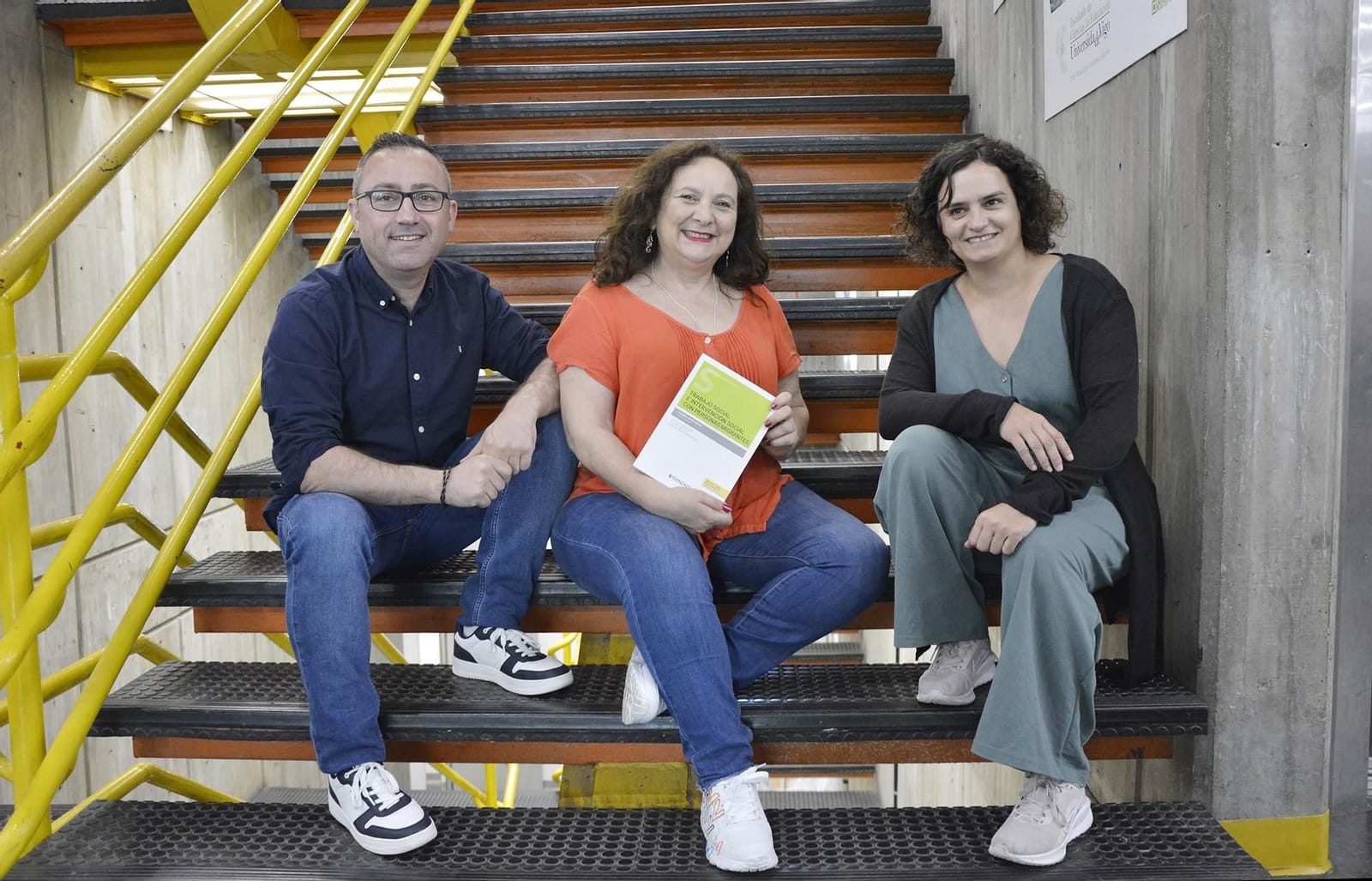 Trabajo social e intervención social con personas migrantes