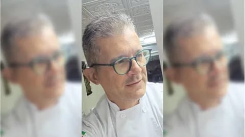 Presentación de libro Esencia. En cuerpo y alma