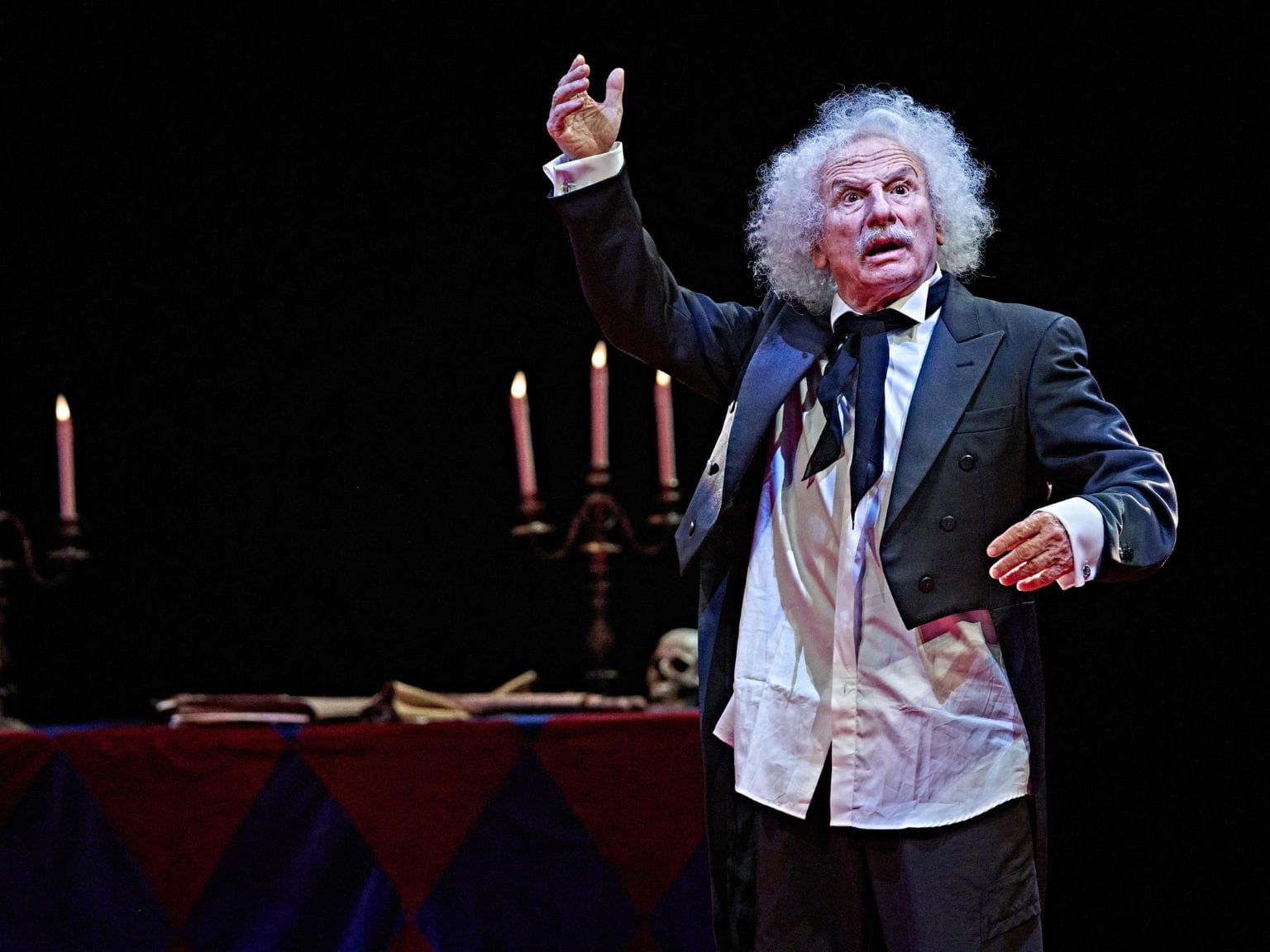 El viaje del monstruo fiero