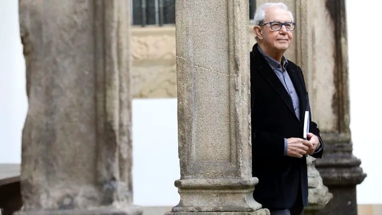 Debates de la Real Sociedad Económica de Amigos del País