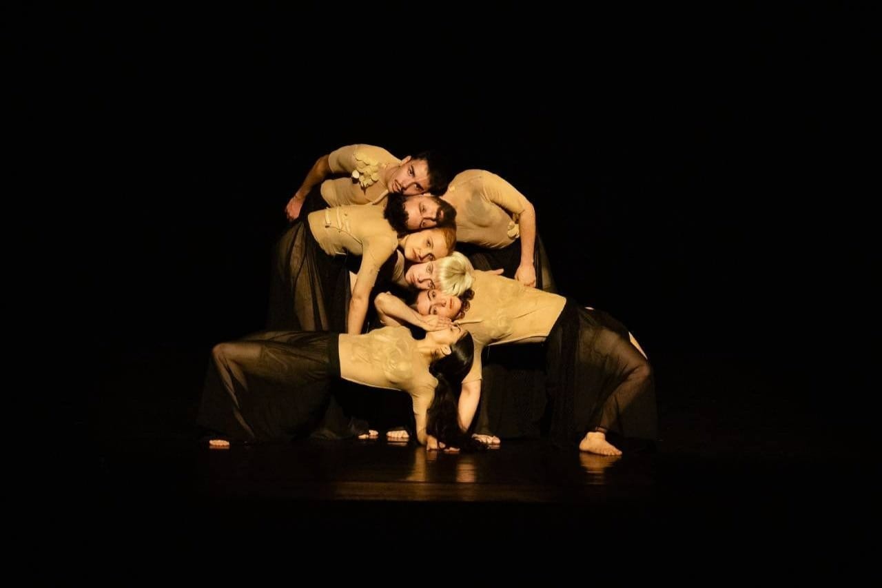 "É DIFÍCIL FOTOGRAFAR O BALEIRO" - COLECTIVO D'ELAS