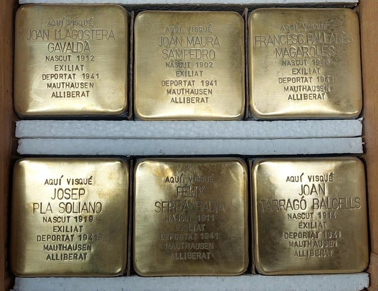 Col·locació de les llambordes Stolpersteine en memòria dels tarragonins i tarragonines deportats als camps d'extermini nazi