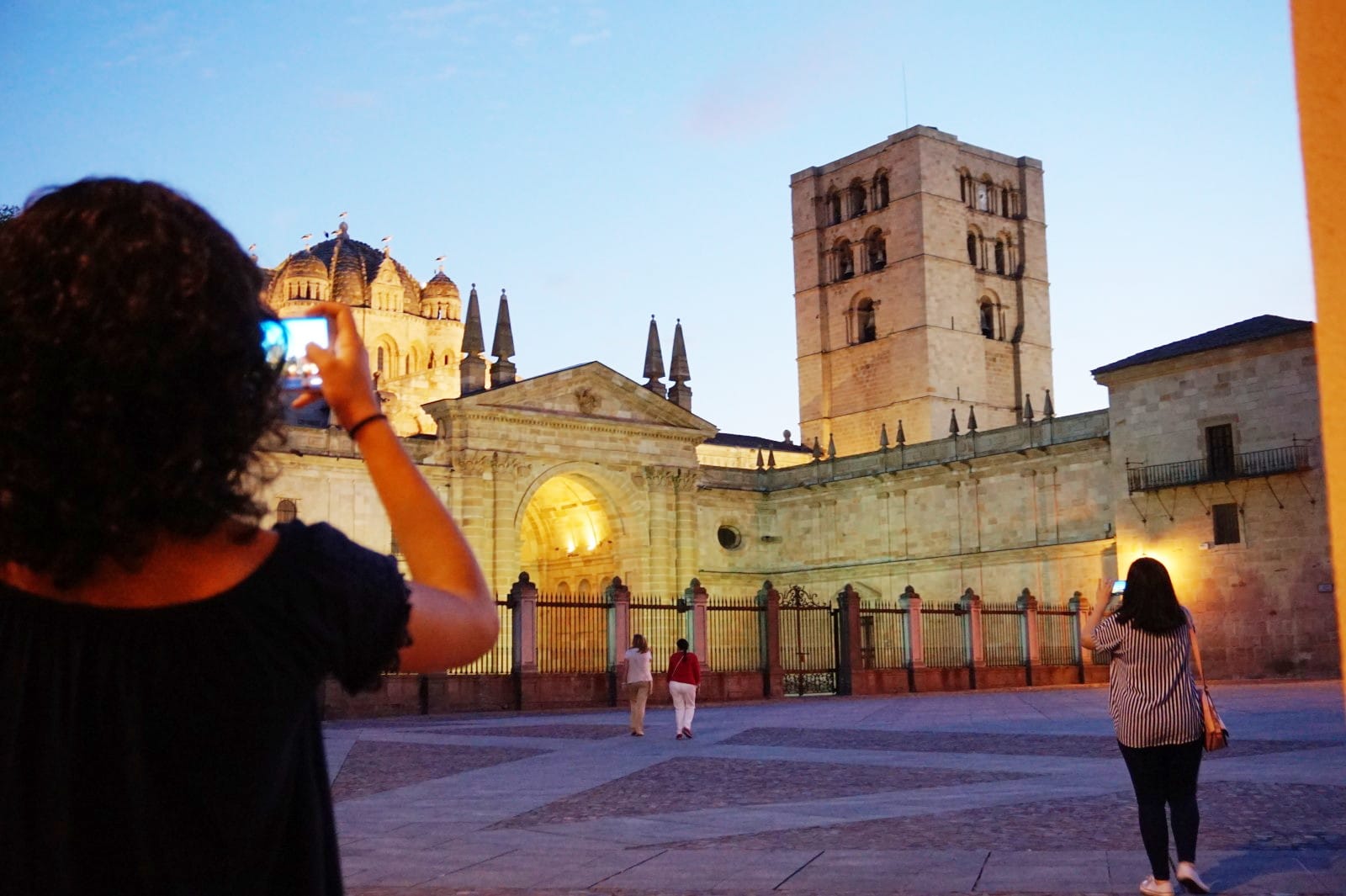 Cine al aire libre en la Plaza de la Catedral