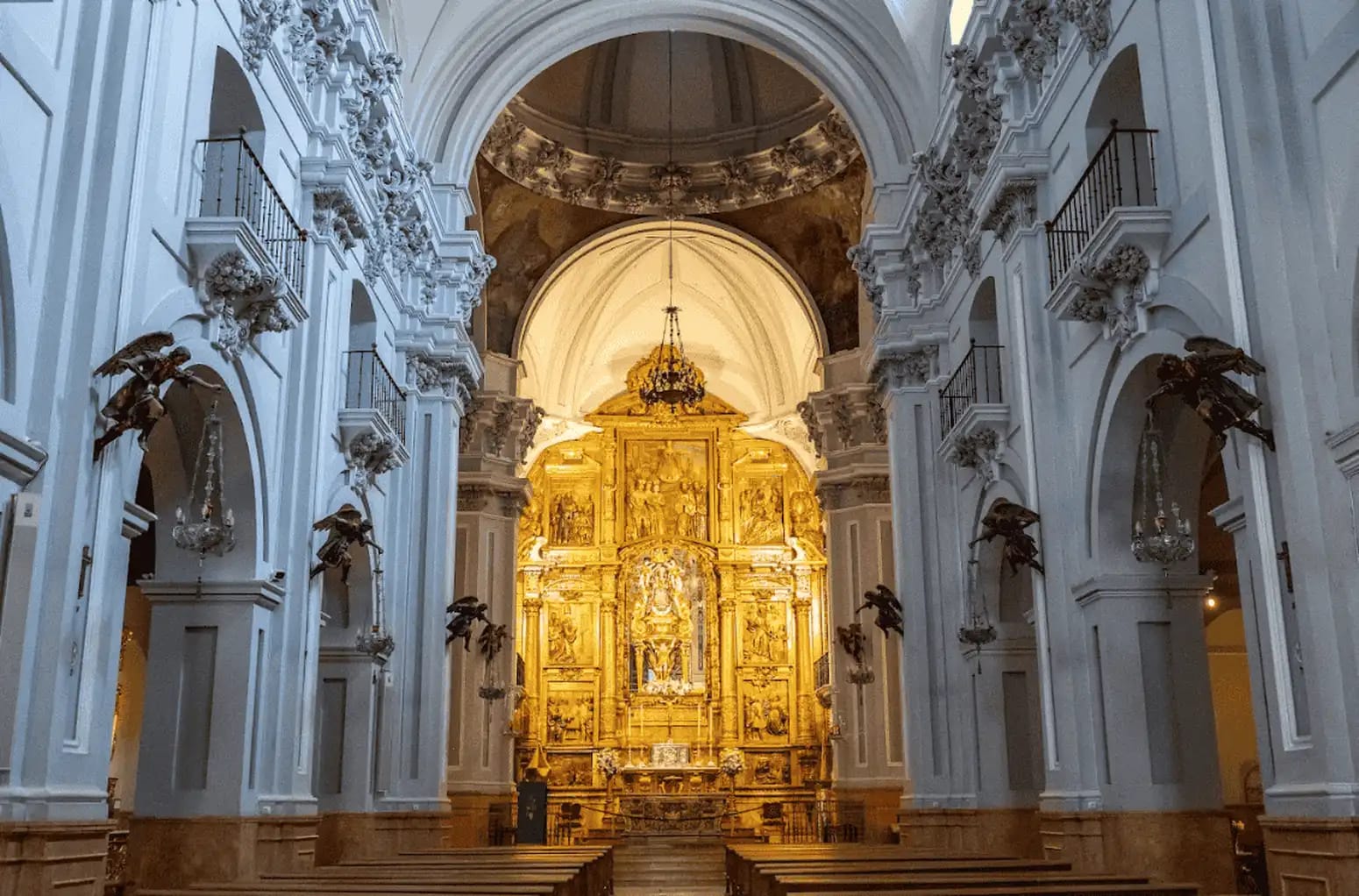 El órgano brilla en la Basílica de la Victoria