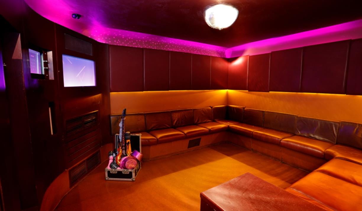 Bottomless Karaoke Brunches