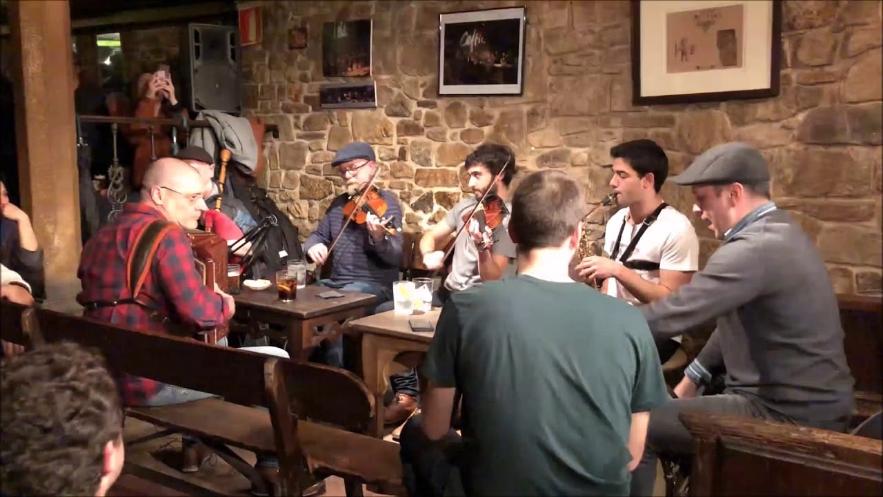 Foliada con la Banda das Crechas