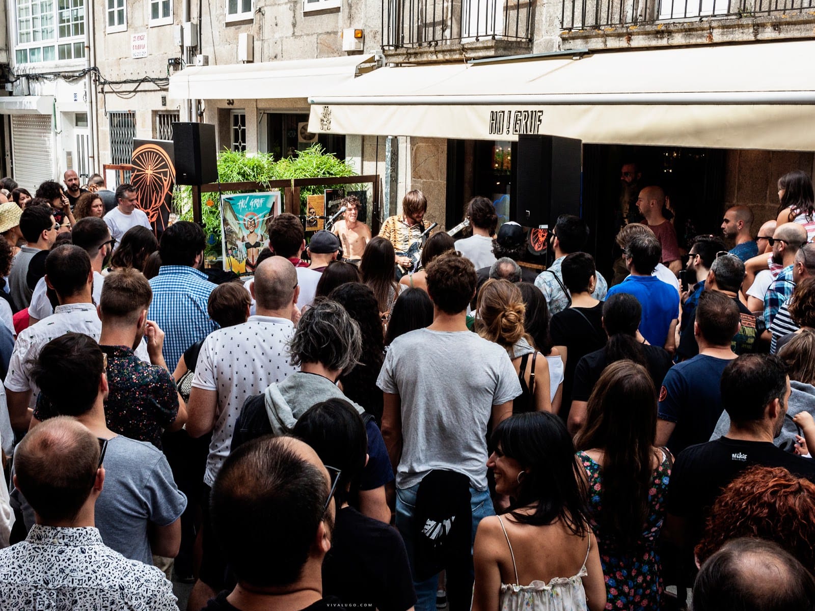 Aplazado - CONCERTO | Vecinos