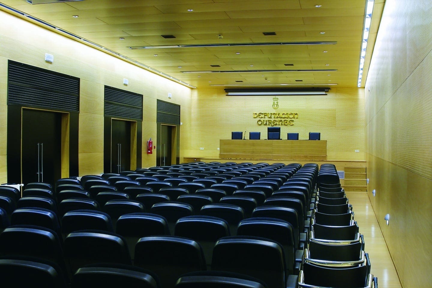 Tardes de poesía: En feminino