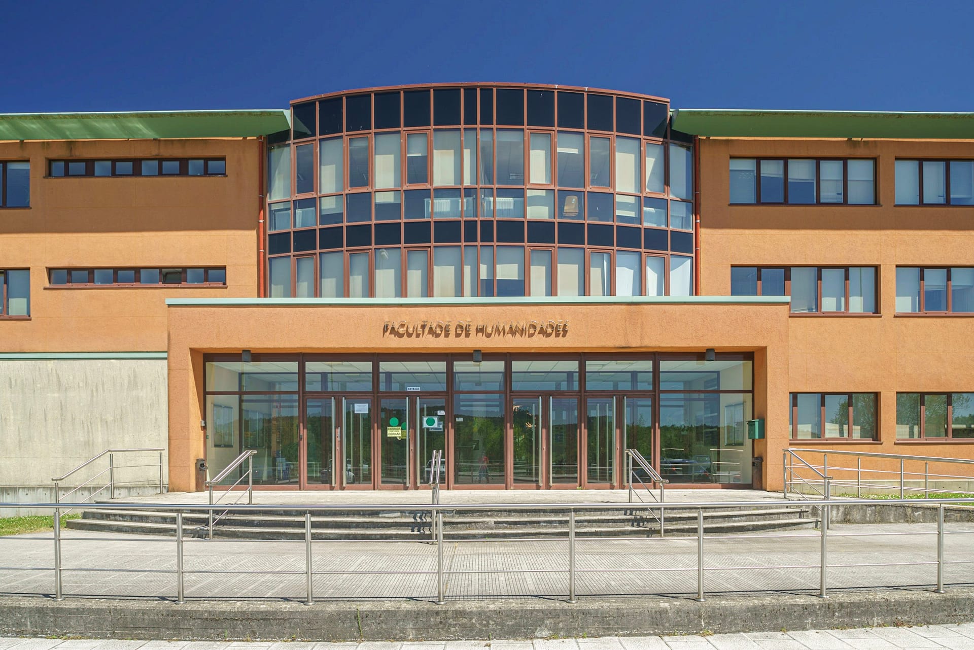 De xénero e ruralidades. Mulleres, pobos e transición ecosocial. Contribucións desde os estudos culturais