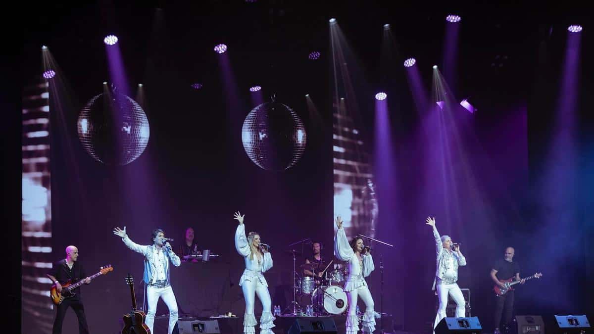 ABBA: Revolution Tour. The new experience